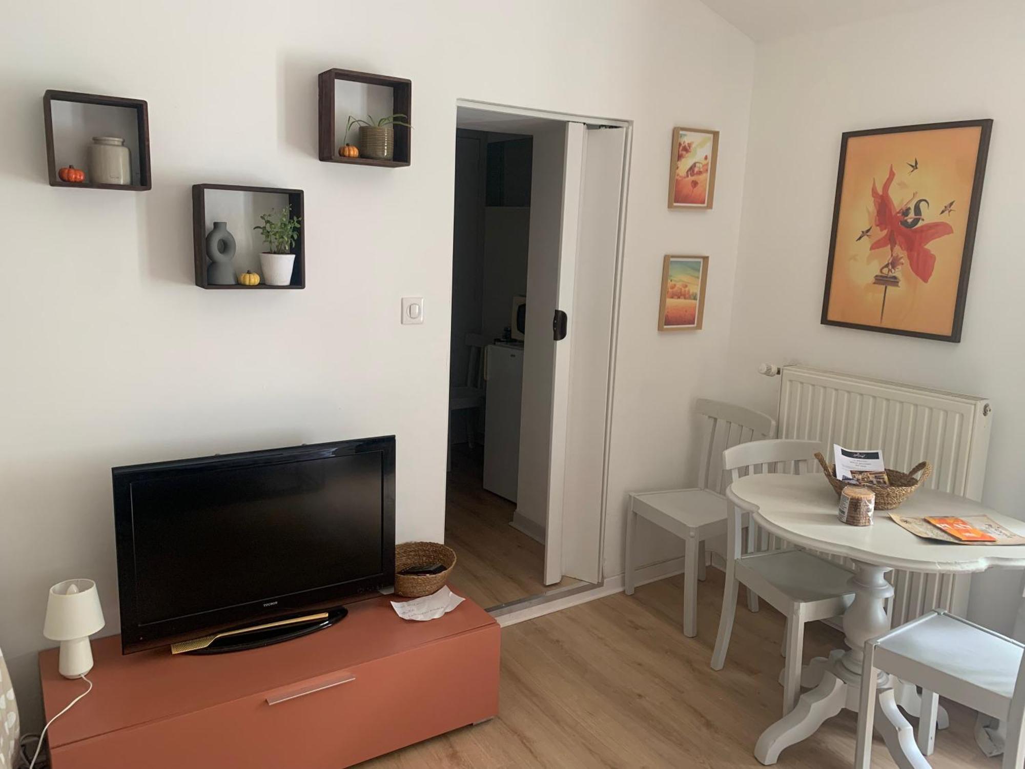 Une Chambre Au Calme En Gatine Deux-Sevrienne Vouhe  المظهر الخارجي الصورة
