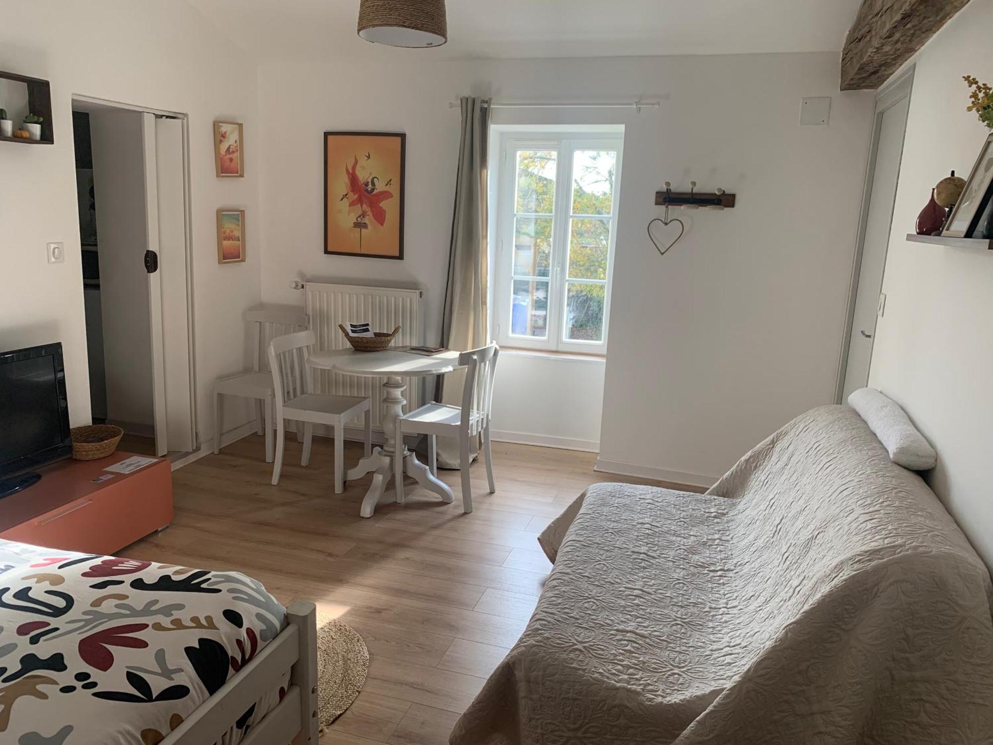 Une Chambre Au Calme En Gatine Deux-Sevrienne Vouhe  المظهر الخارجي الصورة